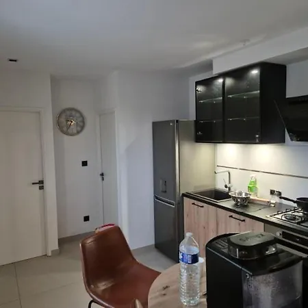 Mimosas Standing Apartment *